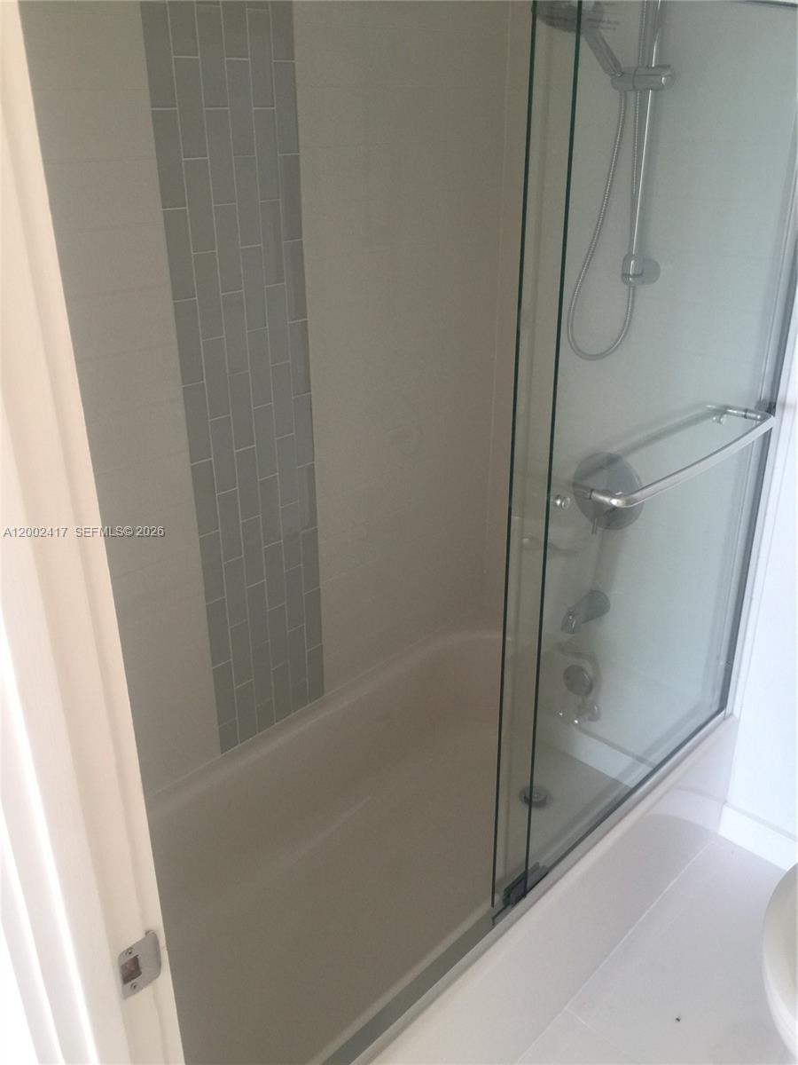6900 Bay Dr 5a Property Photo 11