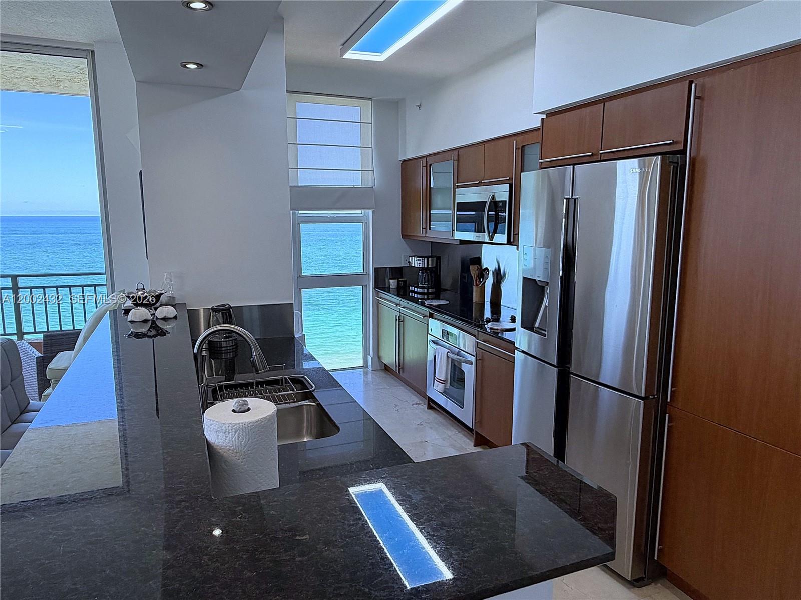 2080 S Ocean Dr Mph12 Property Photo 8