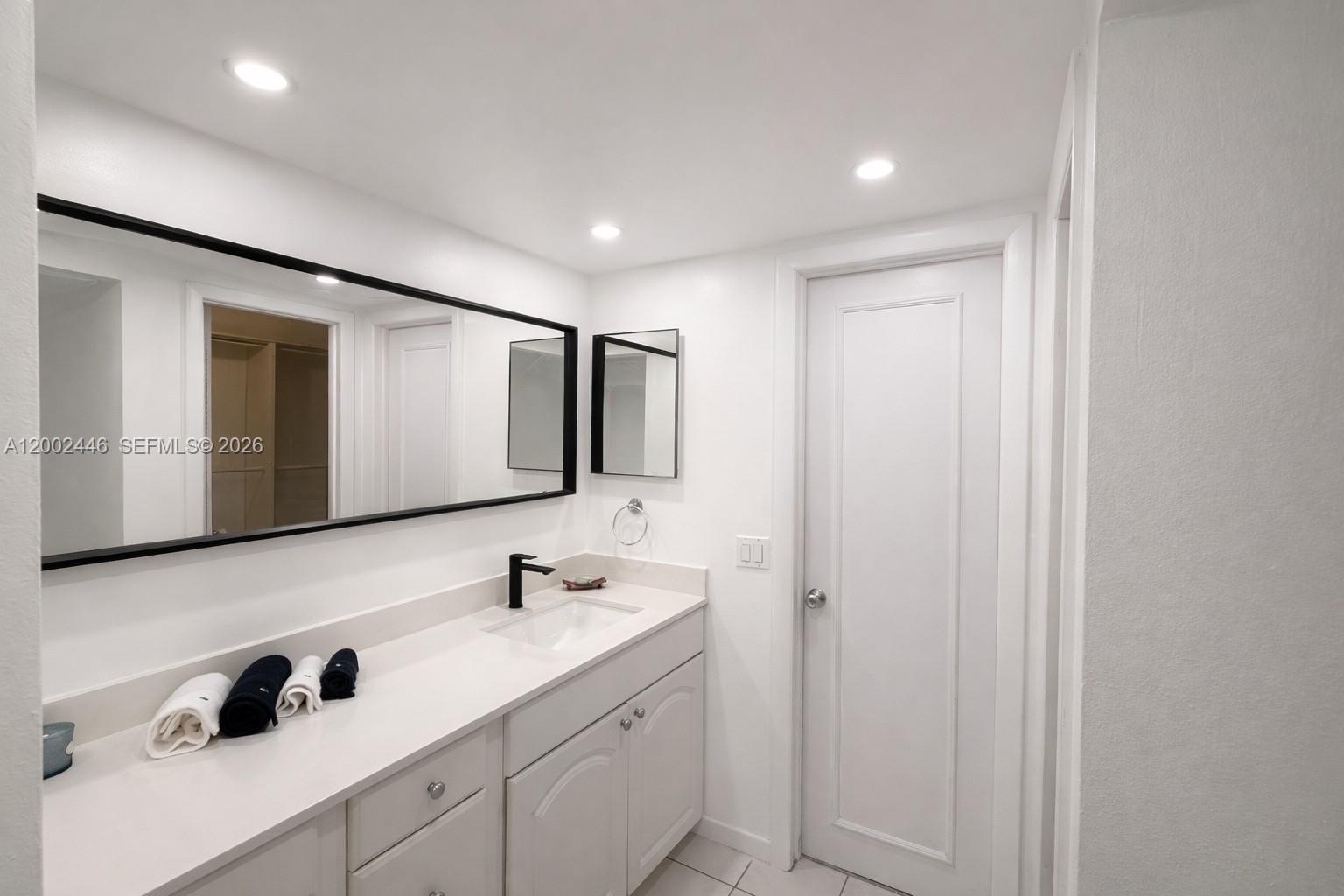 77 Crandon Blvd 3c Property Photo 19