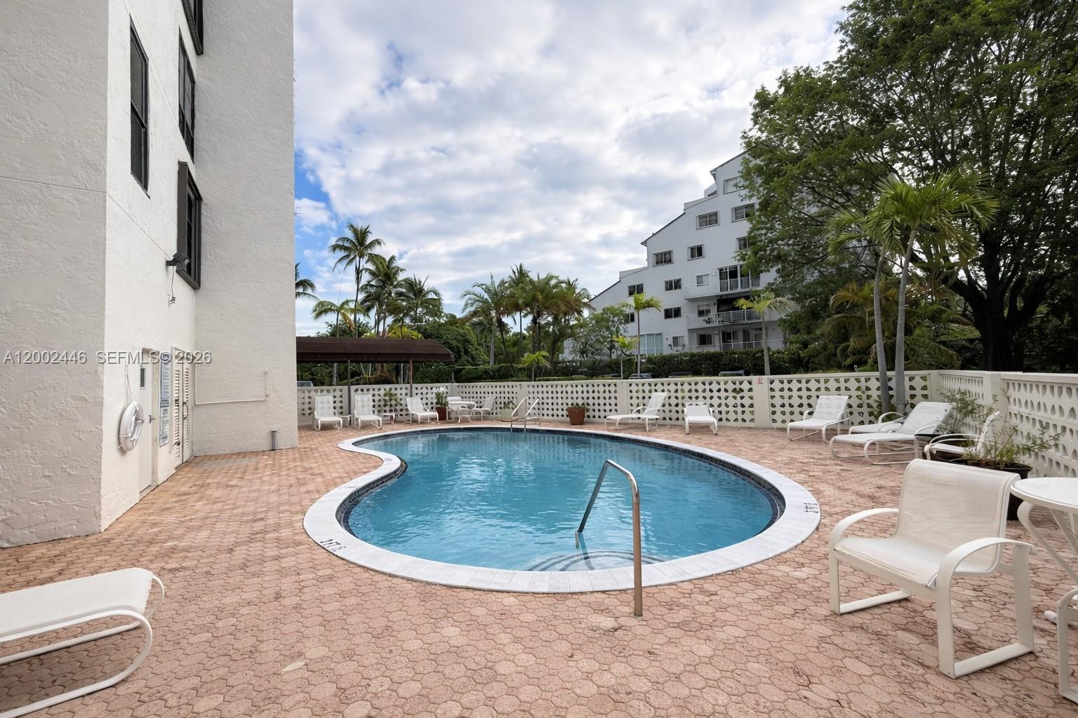 77 Crandon Blvd 3c Property Photo 24