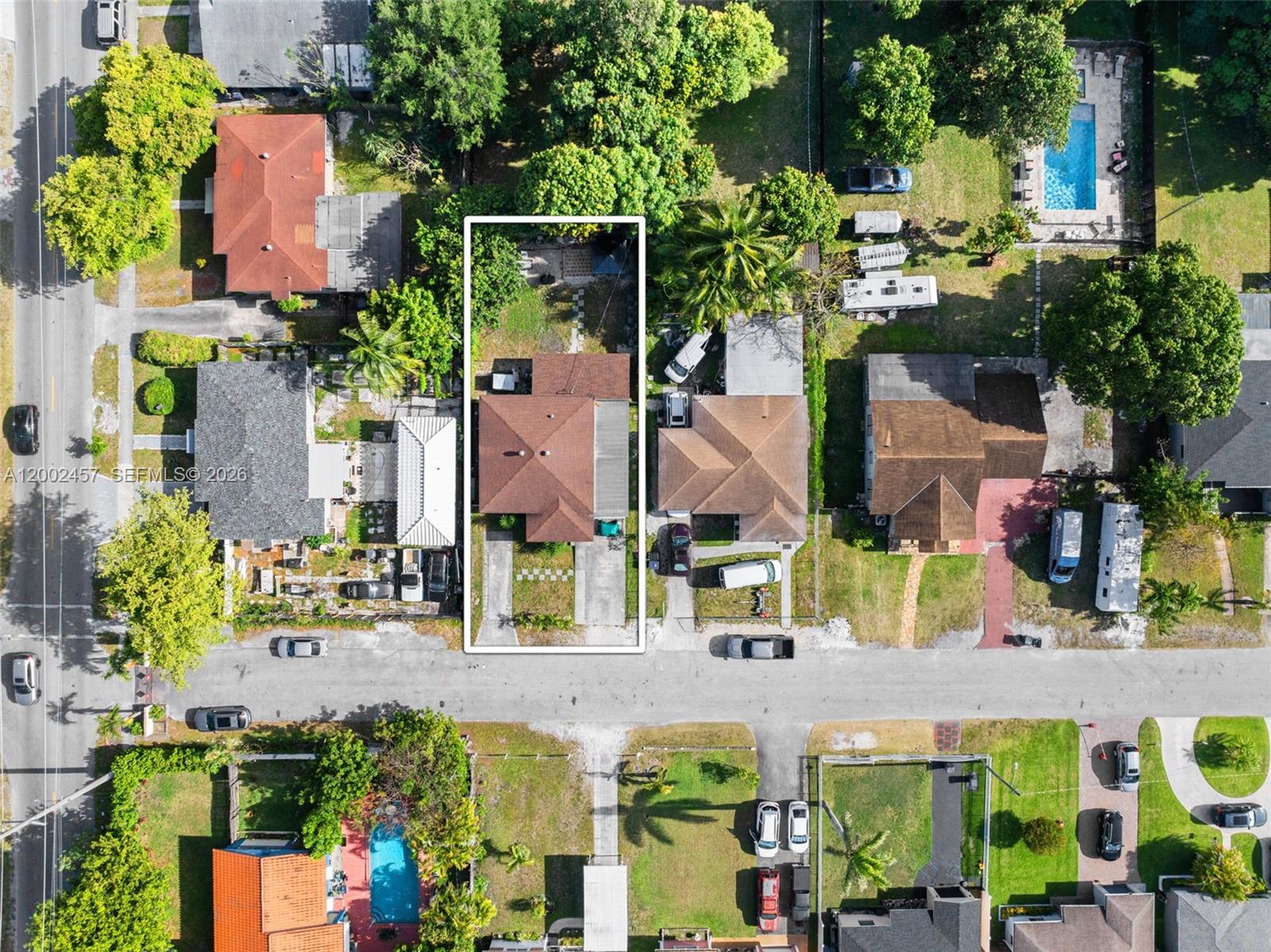 2410 Jackson St Property Photo 5