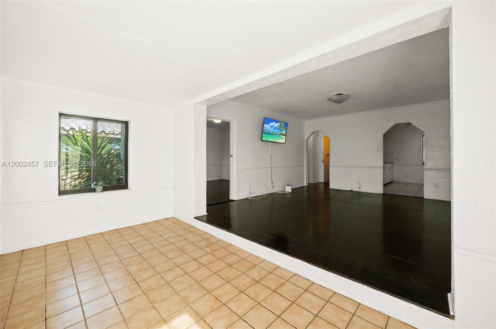 2410 Jackson St Property Photo 8