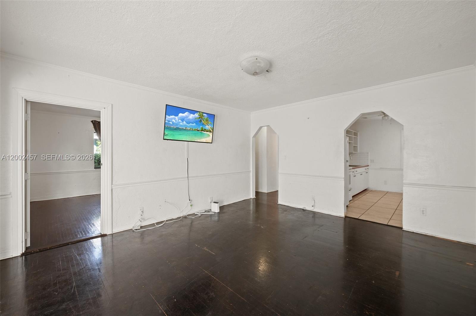 2410 Jackson St Property Photo 11