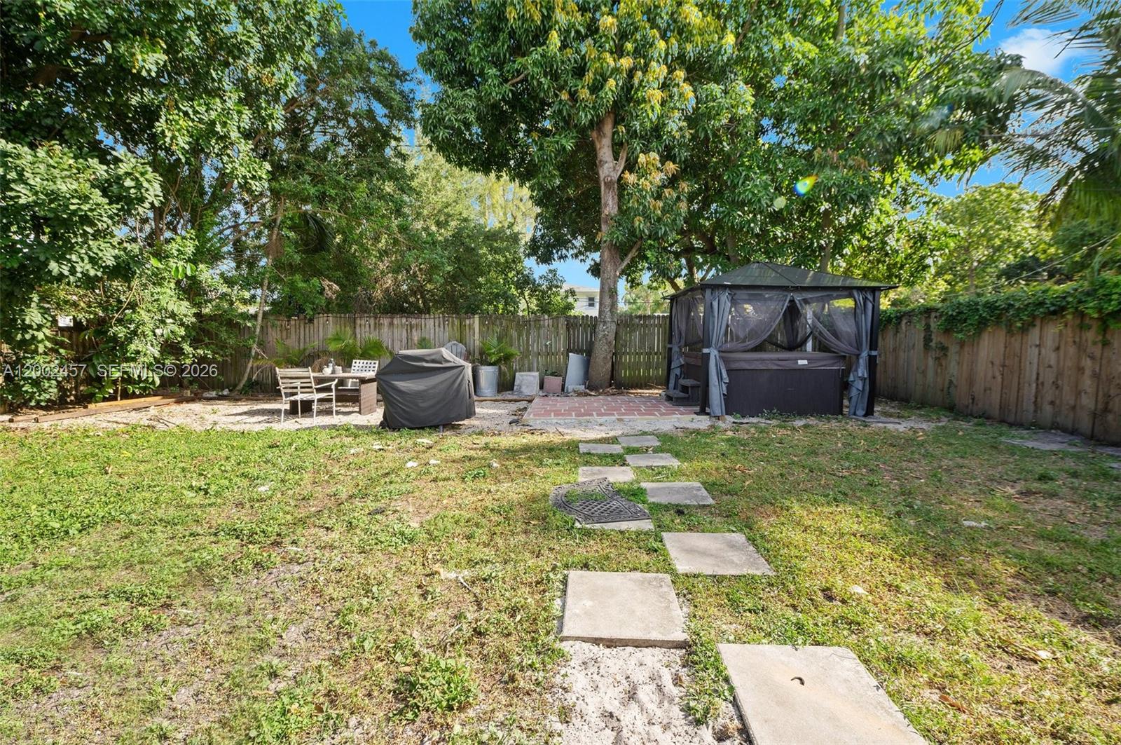 2410 Jackson St Property Photo 30