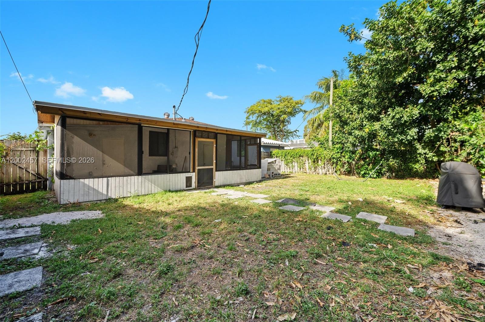 2410 Jackson St Property Photo 32