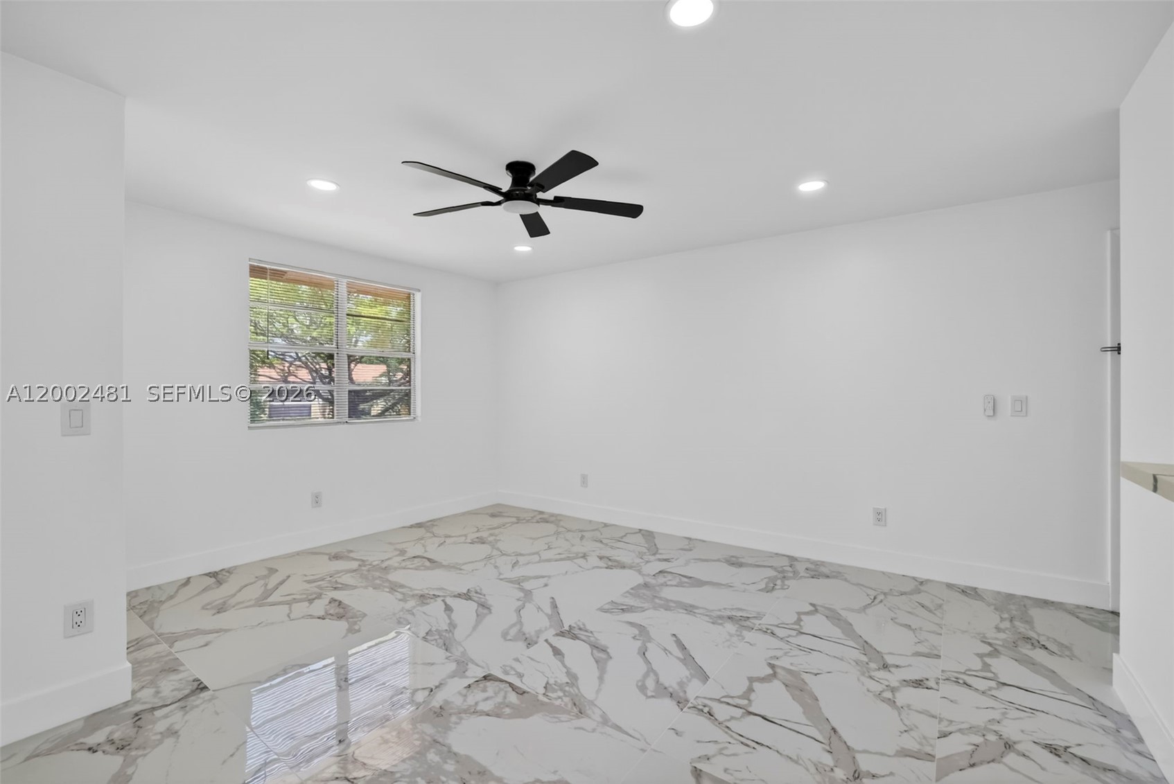 1227 Sw 46th Ave 314 Property Photo 6