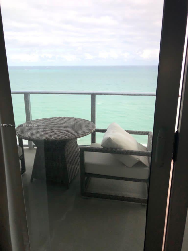 4111 S Ocean Dr 1002 Property Photo 18