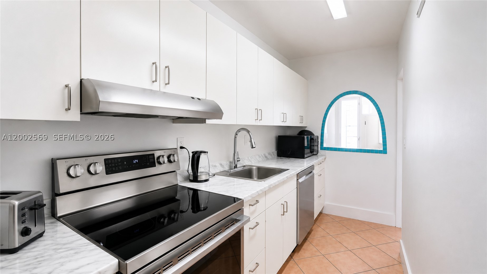 100 Lincoln Rd 1209 Property Photo 6