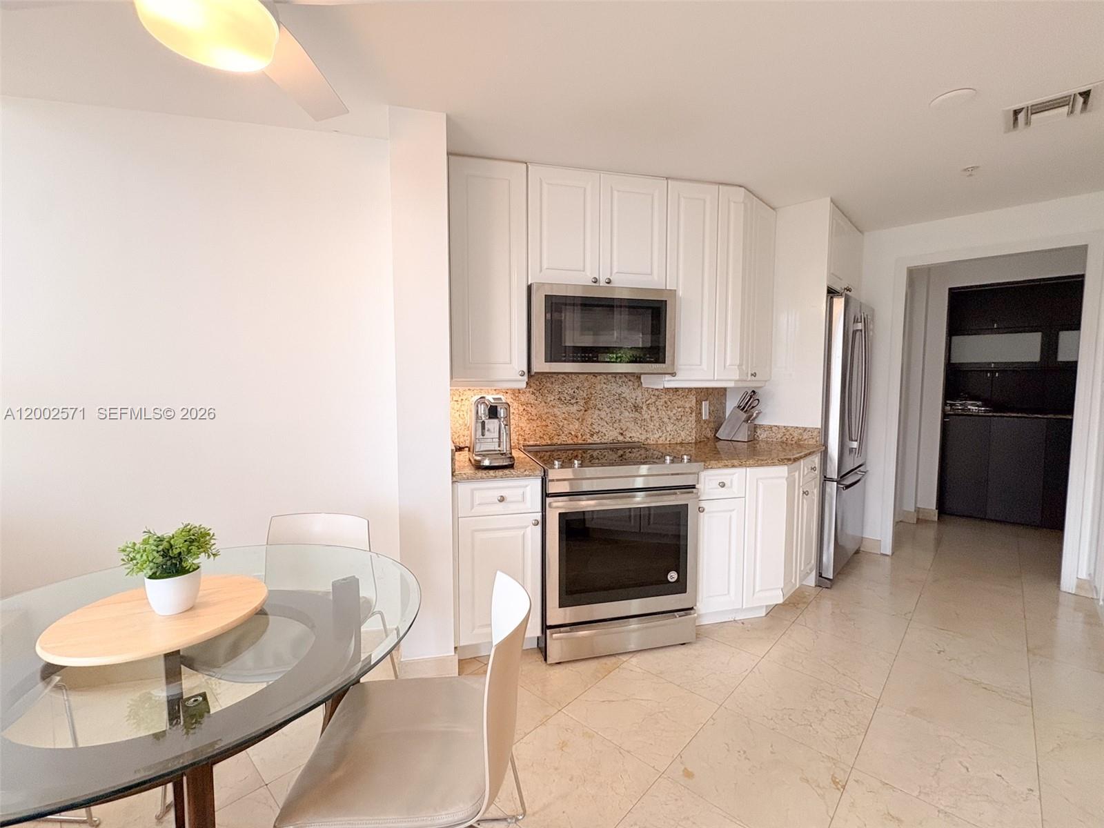 848 Brickell Key Dr 905 Property Photo 16