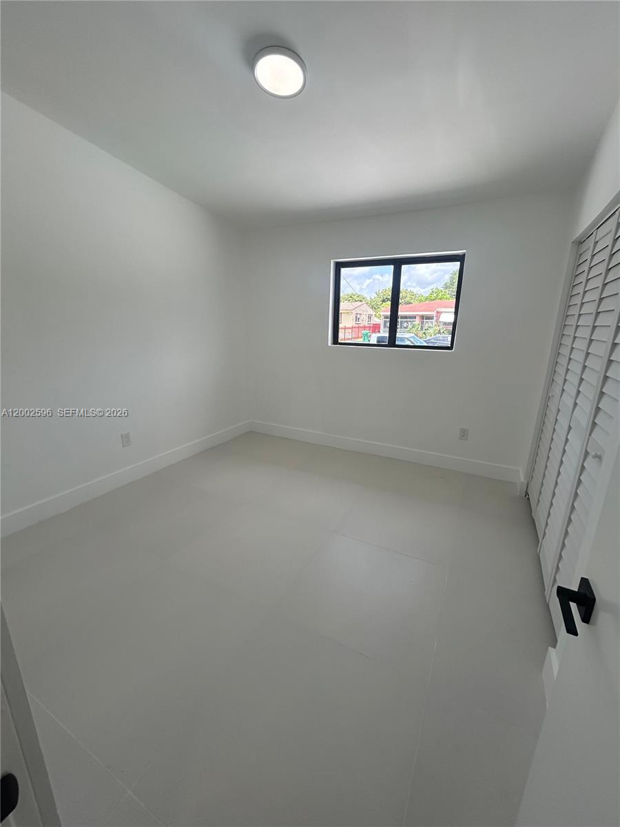 1242 Ne 145th St Property Photo 10