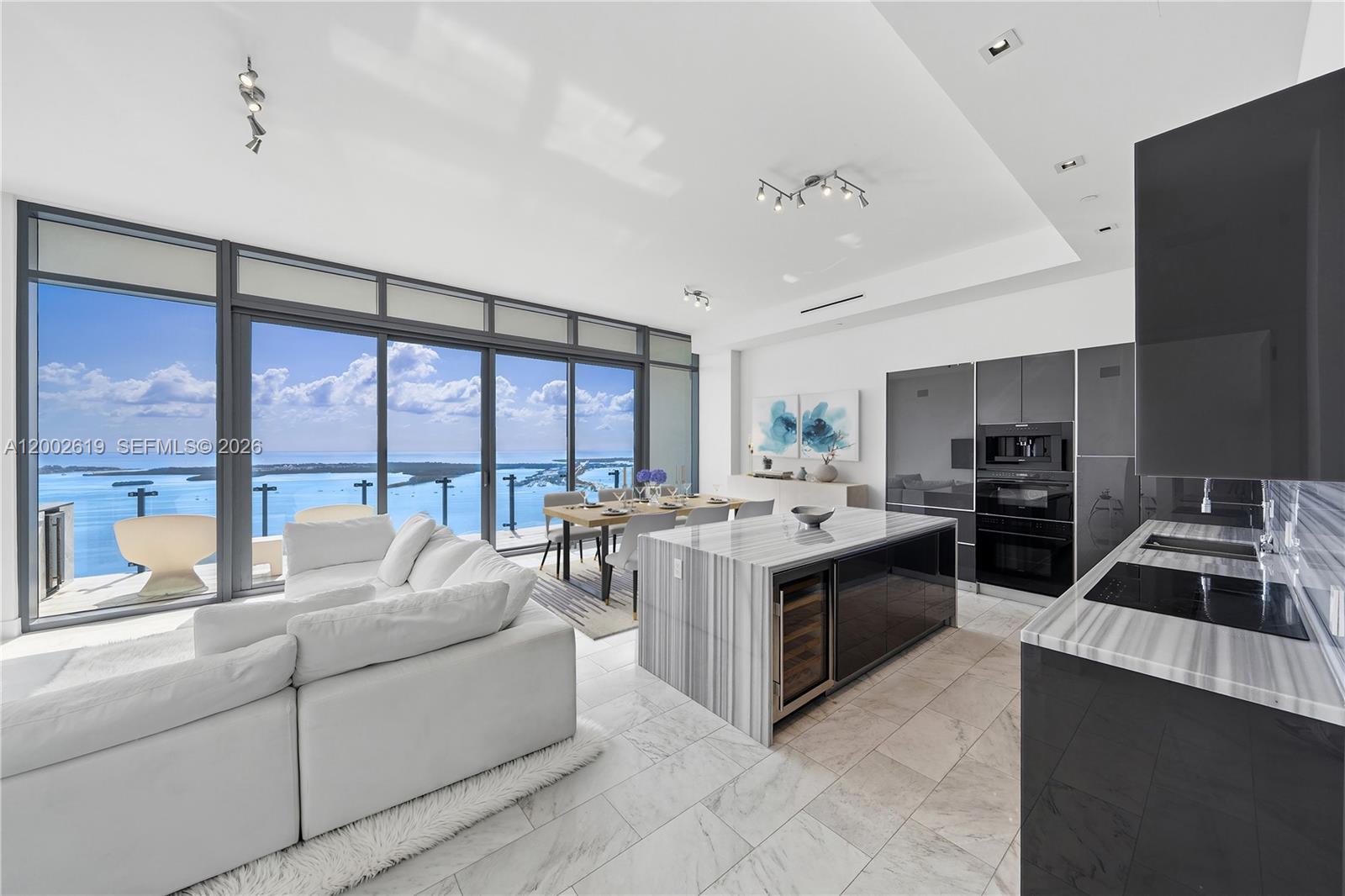 1451 Brickell Ave 5101 Property Photo 3