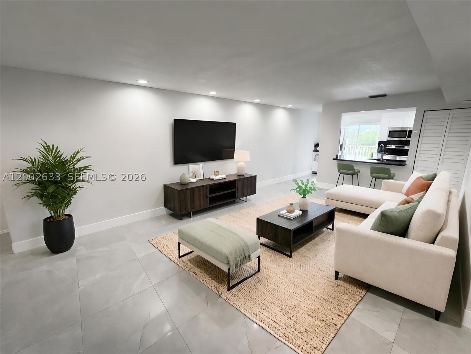 199 SW 12th Ave 501-C Property Photo 1