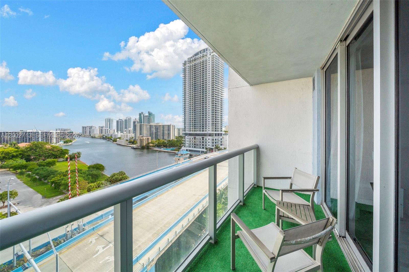 2602 E Hallandale Beach Blvd R1104 Property Photo 9