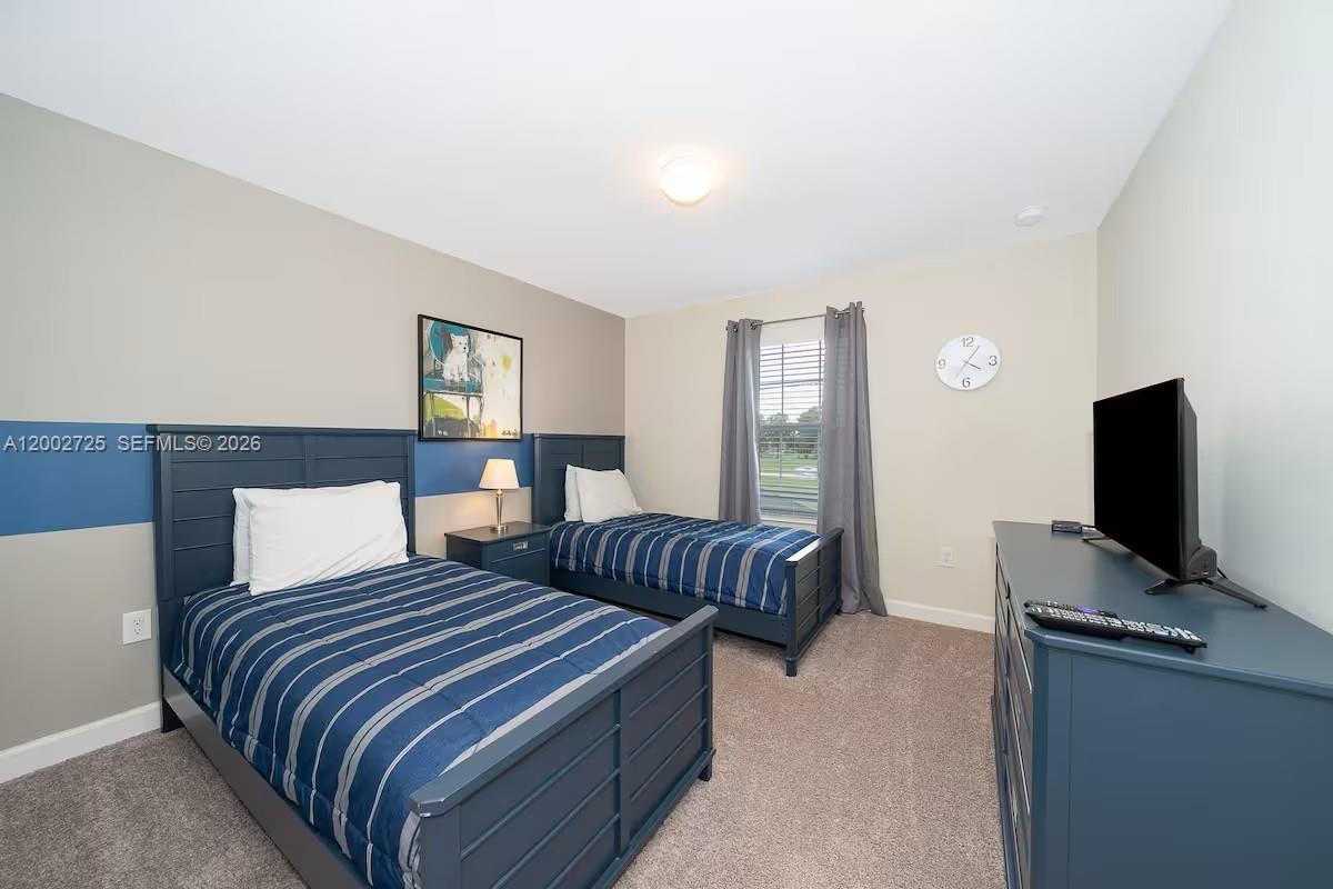 4905 Windermere Property Photo 8