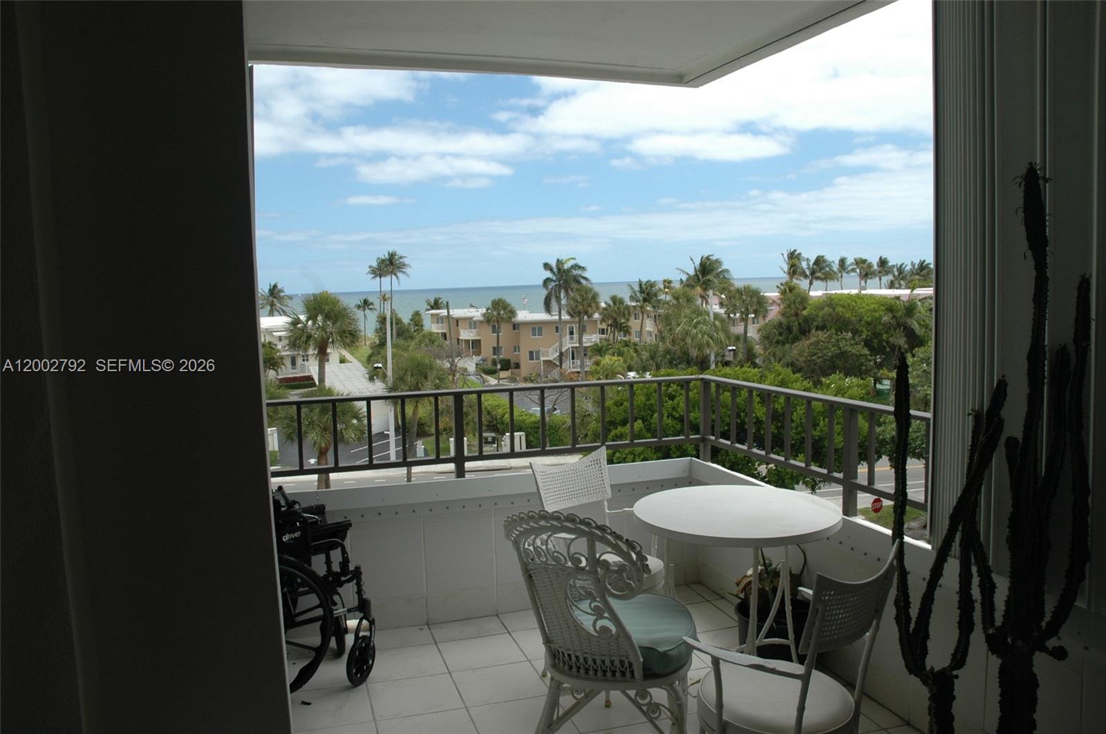 1401 S Ocean Blvd 408 Property Photo 3