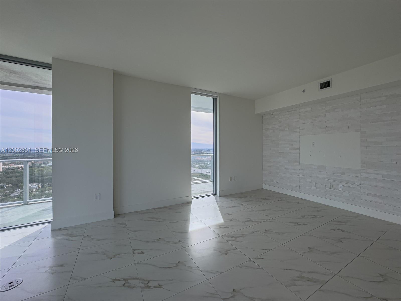 2000 Metropica Way 2009 Property Photo 8