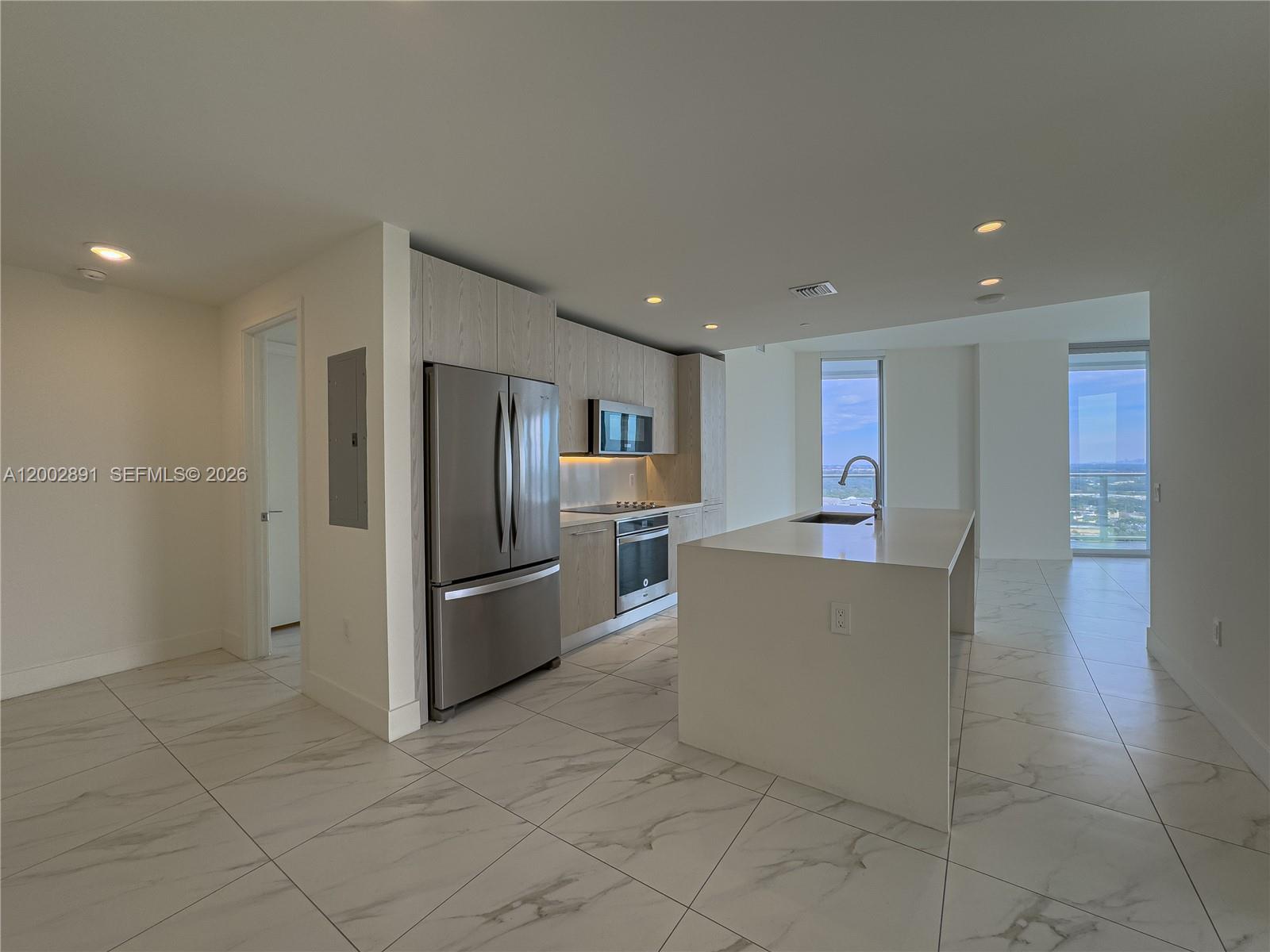 2000 Metropica Way 2009 Property Photo 18
