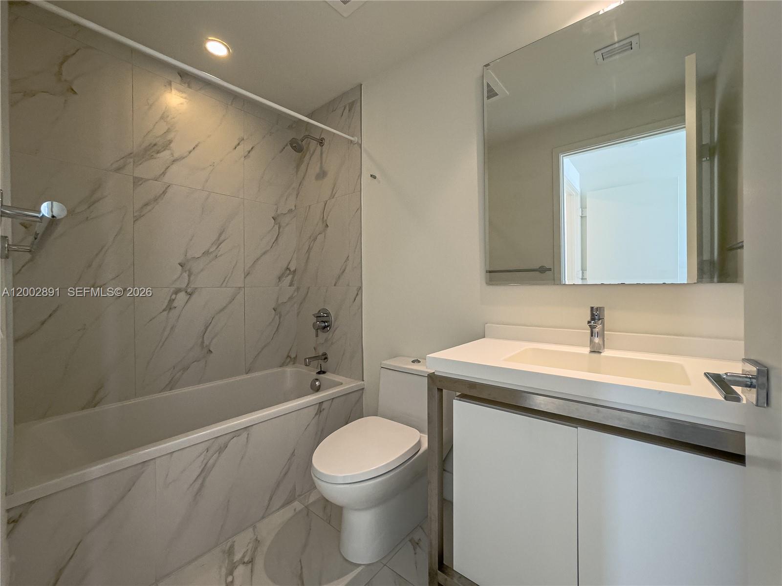 2000 Metropica Way 2009 Property Photo 25