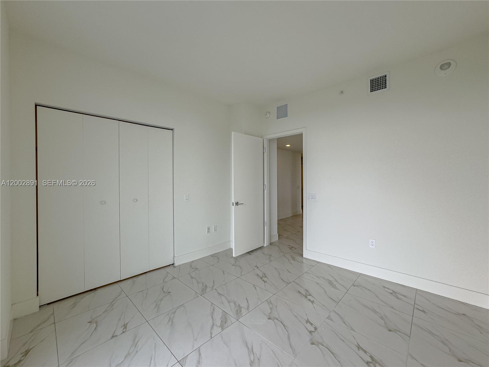 2000 Metropica Way 2009 Property Photo 28