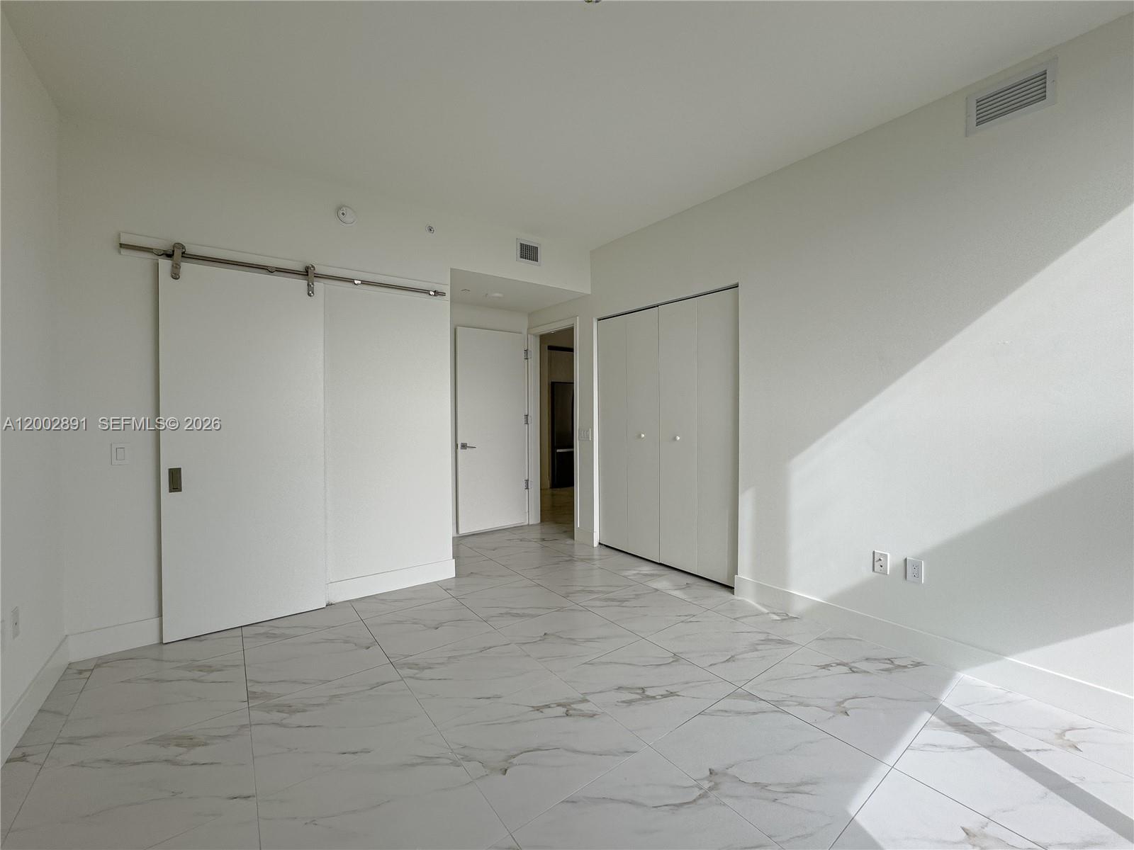 2000 Metropica Way 2009 Property Photo 32