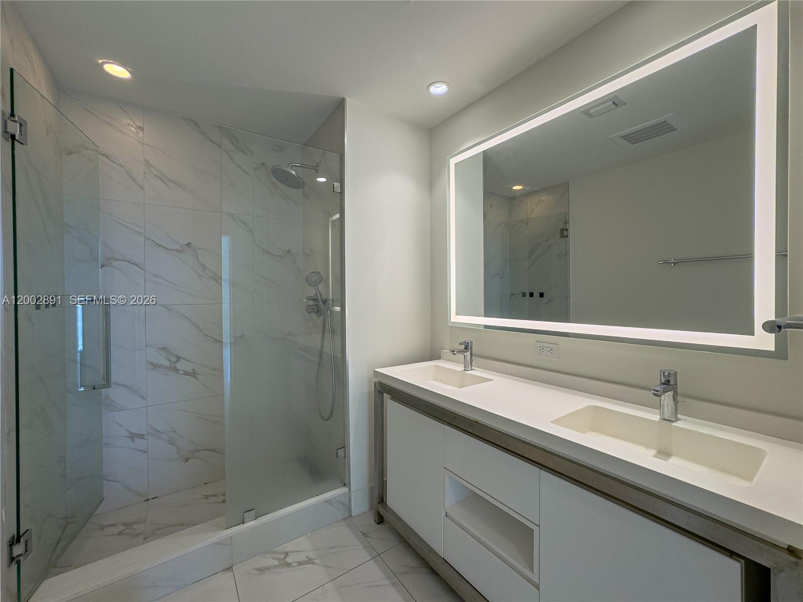 2000 Metropica Way 2009 Property Photo 36