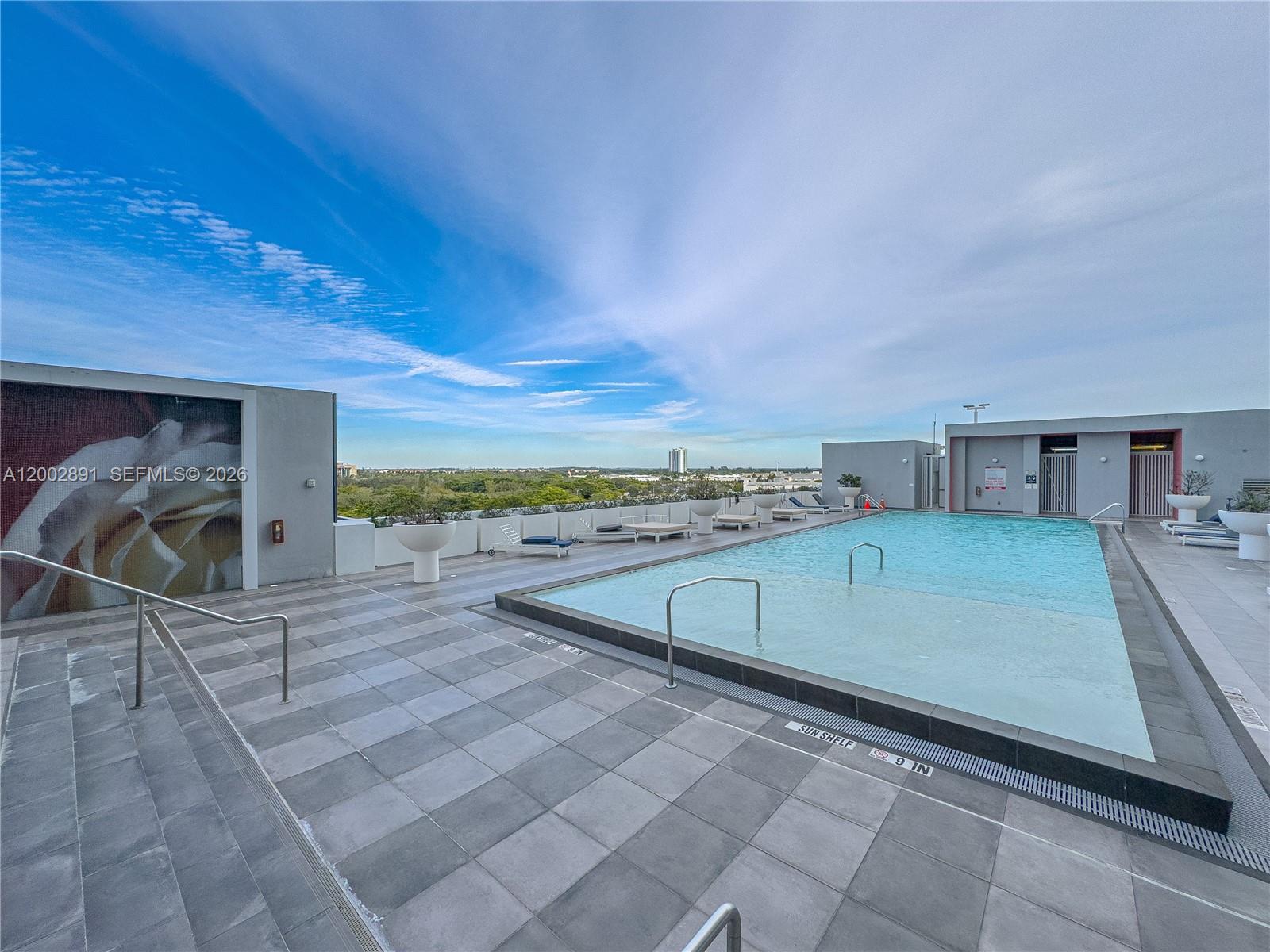 2000 Metropica Way 2009 Property Photo 54