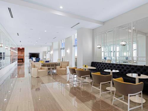 2000 Metropica Way 2009 Property Photo 66