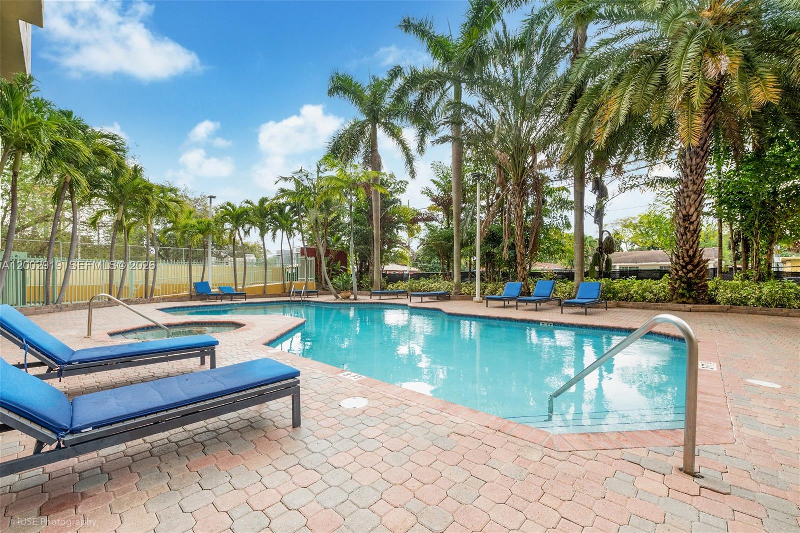 3500 Coral Way 505 Property Photo 3