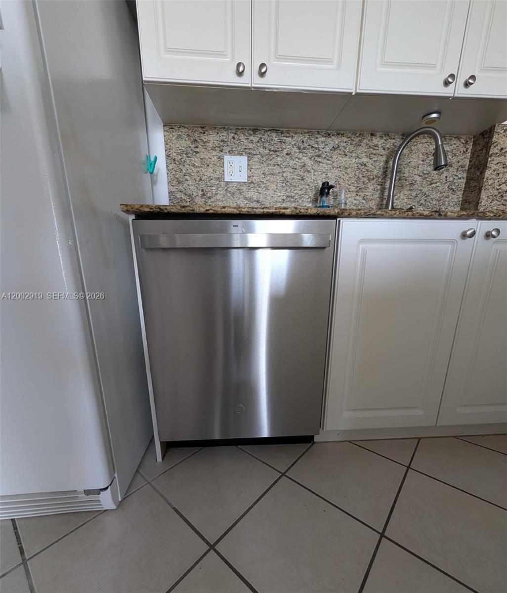 3500 Coral Way 505 Property Photo 10