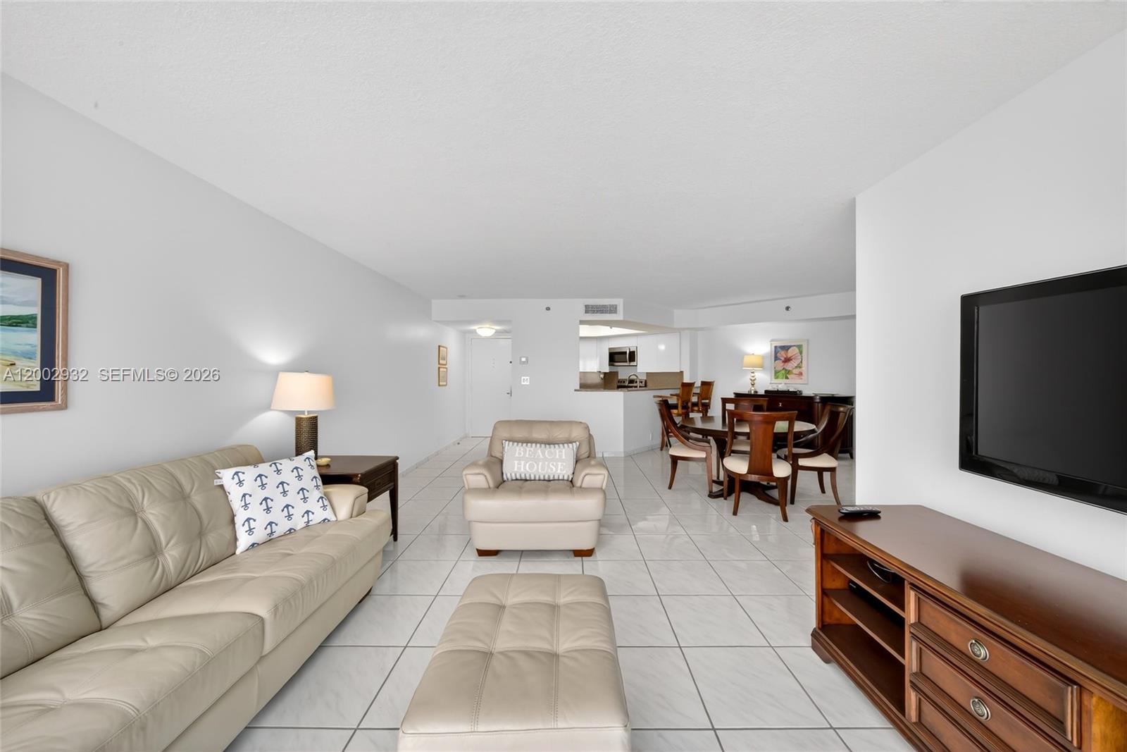6767 Collins Ave 1609 Property Photo 8