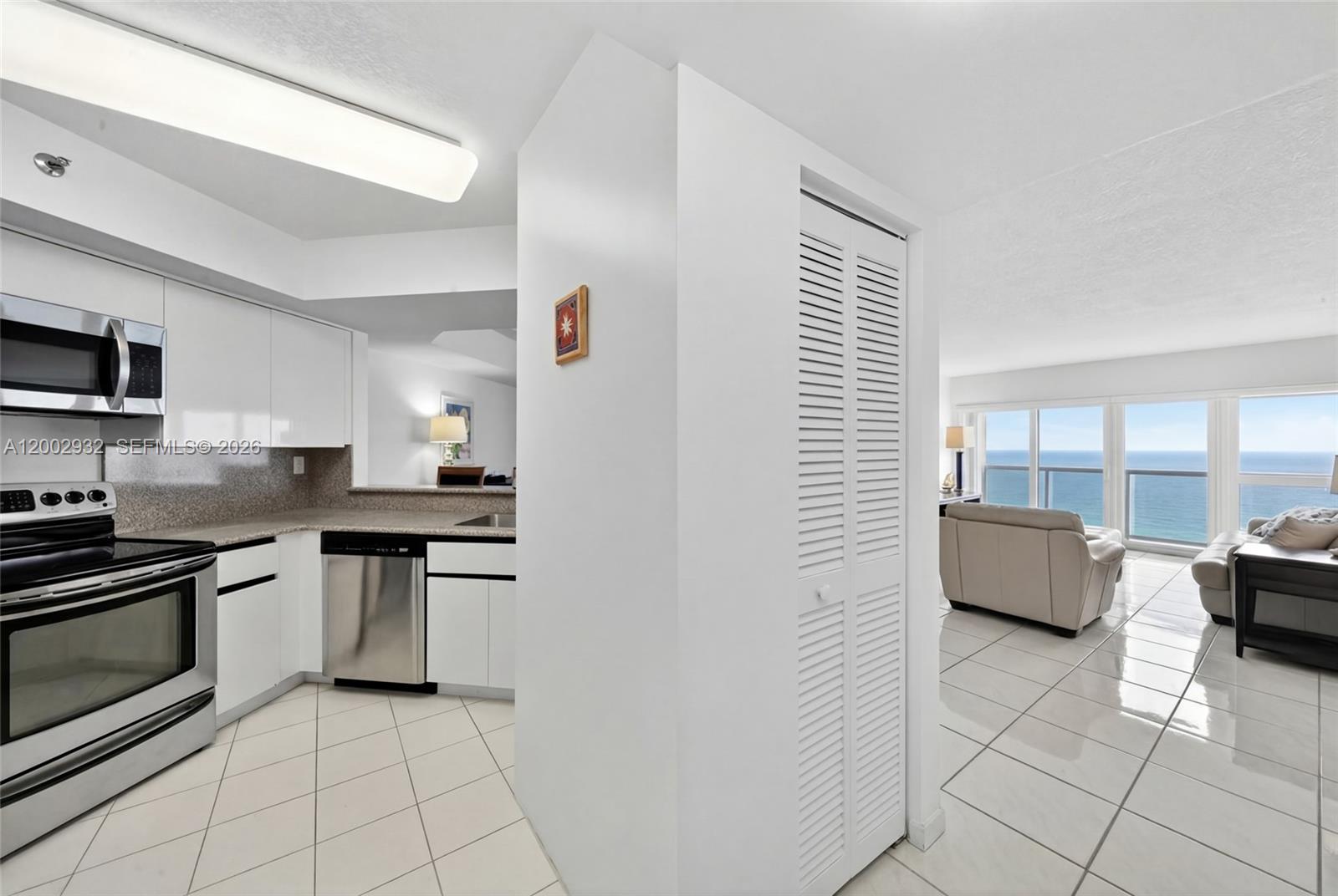 6767 Collins Ave 1609 Property Photo 14