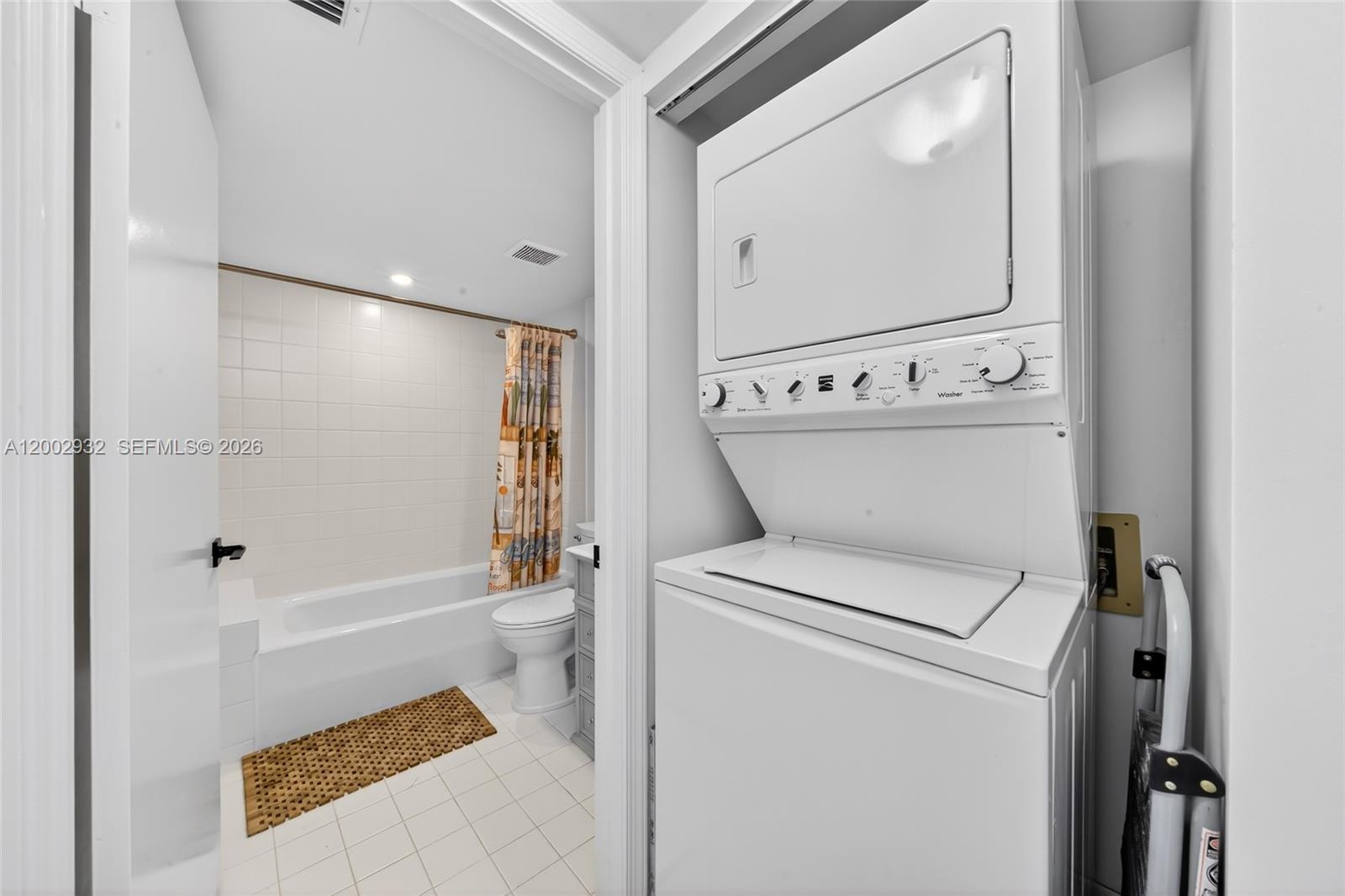 6767 Collins Ave 1609 Property Photo 19