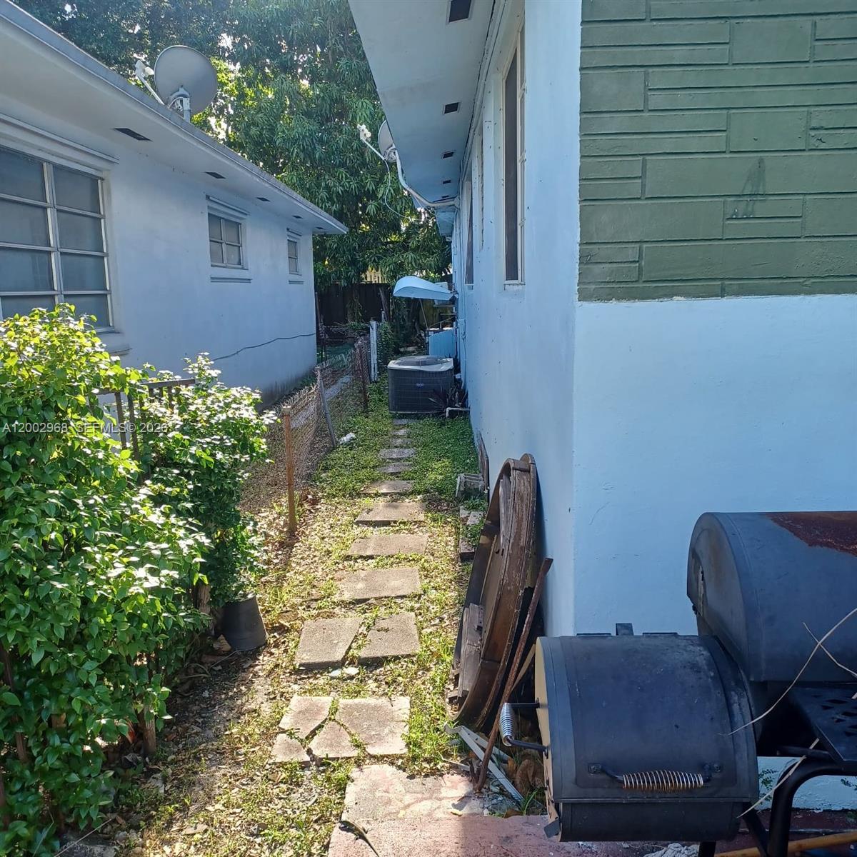5250 Nw 24th Ave Property Photo 27