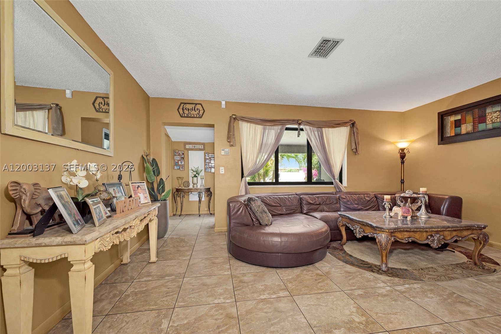 2630 Everglades Dr Property Photo 5