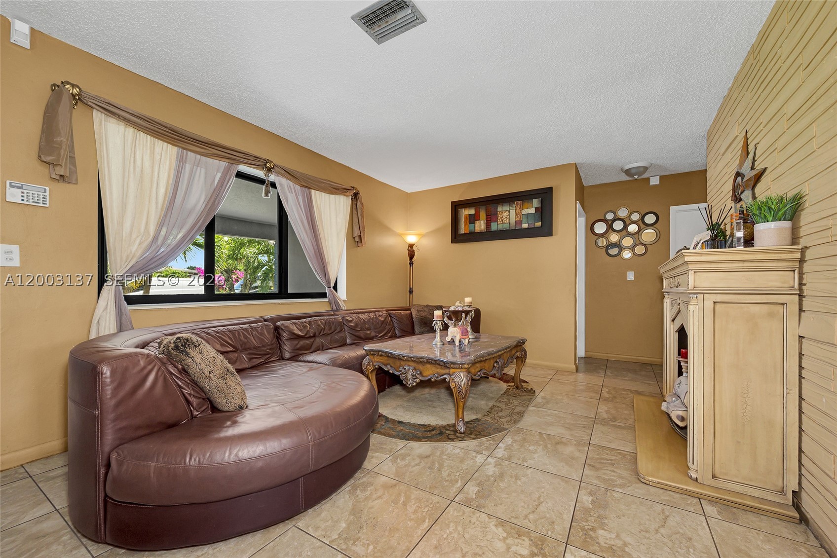 2630 Everglades Dr Property Photo 7