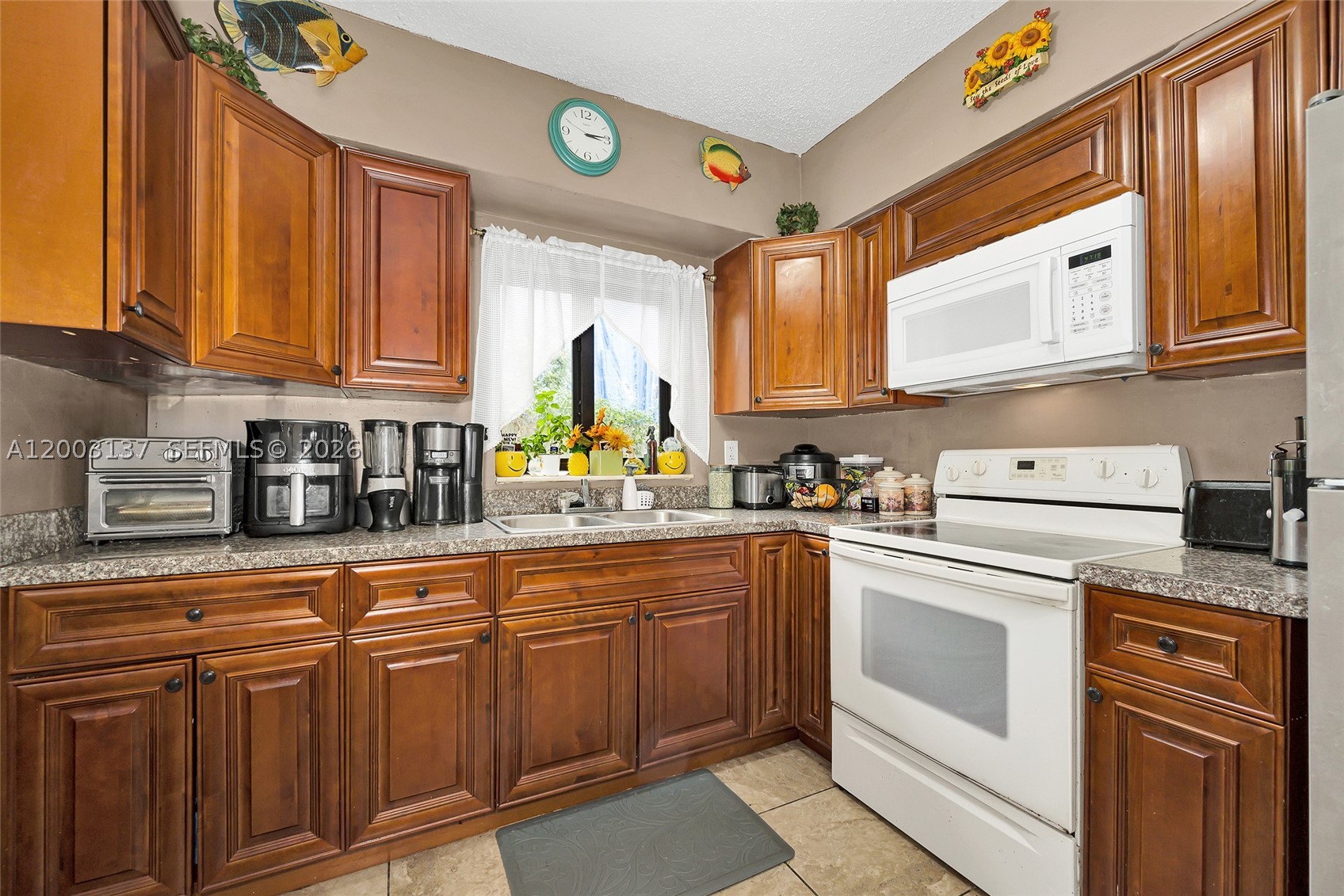 2630 Everglades Dr Property Photo 15