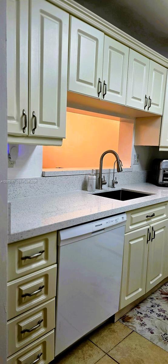 10835 SW 112th Ave 106 Property Photo 1