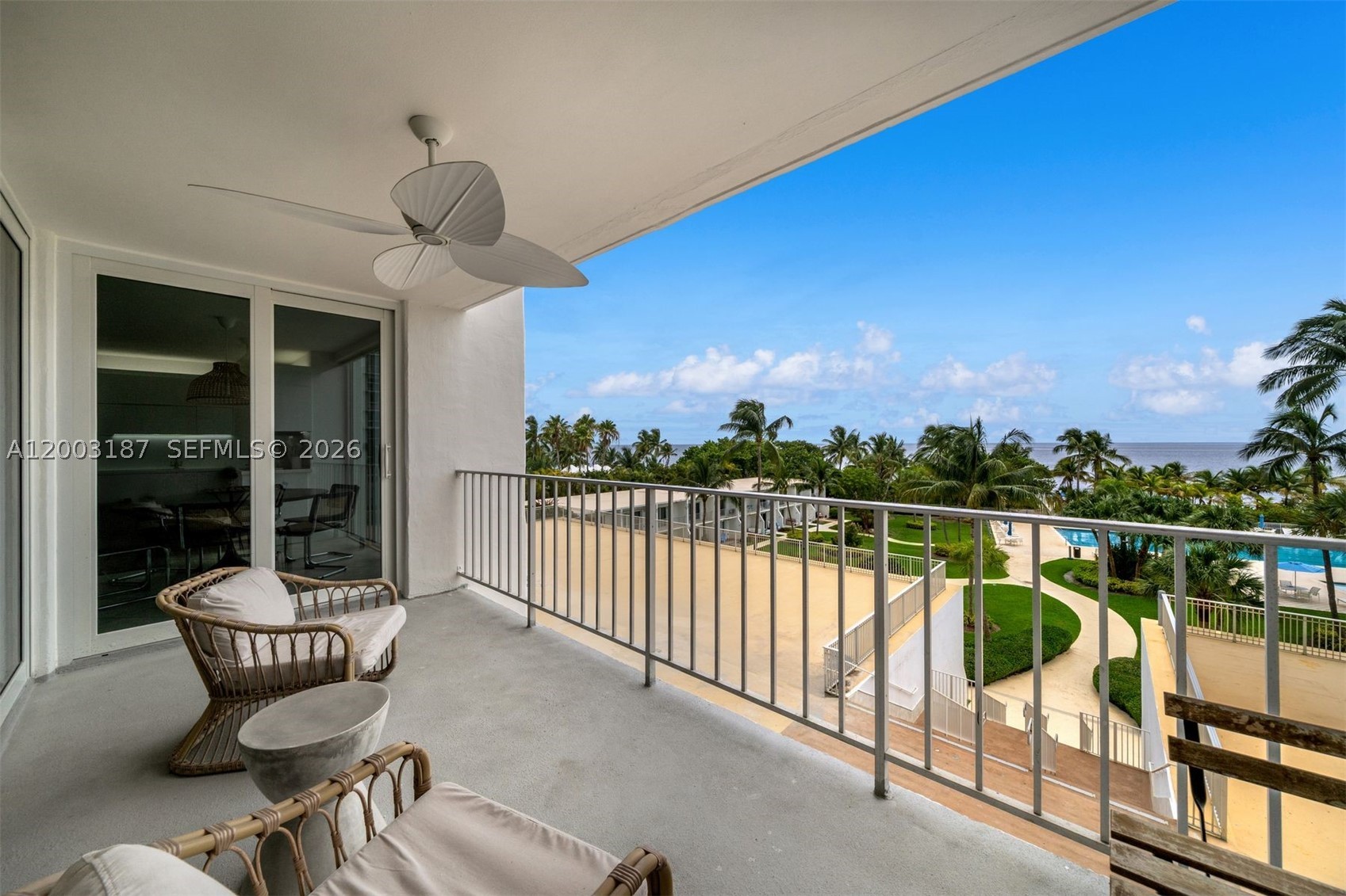 881 Ocean Dr 3e Property Photo 3