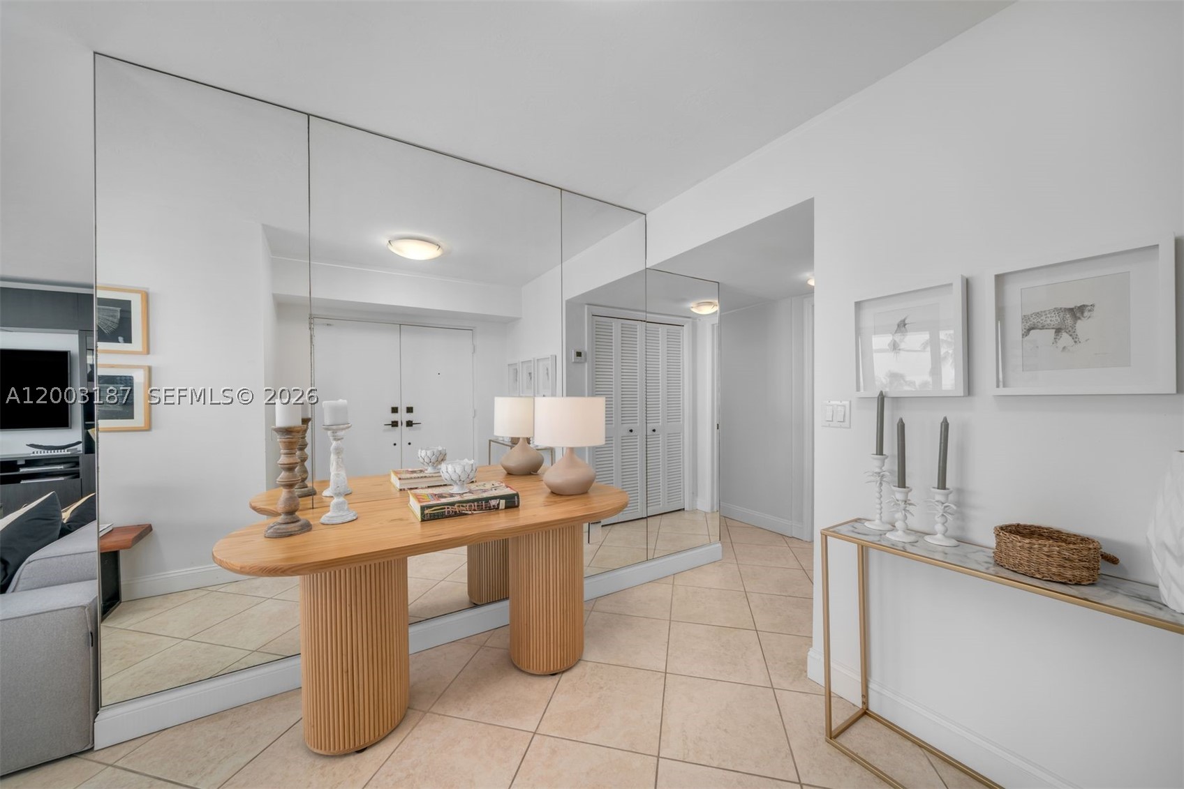881 Ocean Dr 3e Property Photo 7