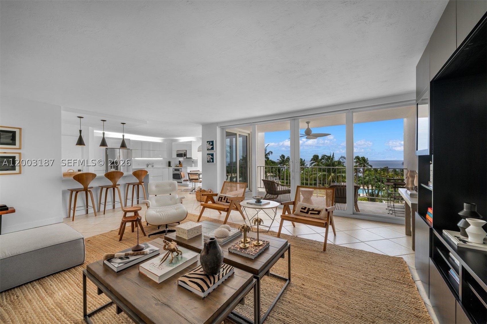 881 Ocean Dr 3e Property Photo 8