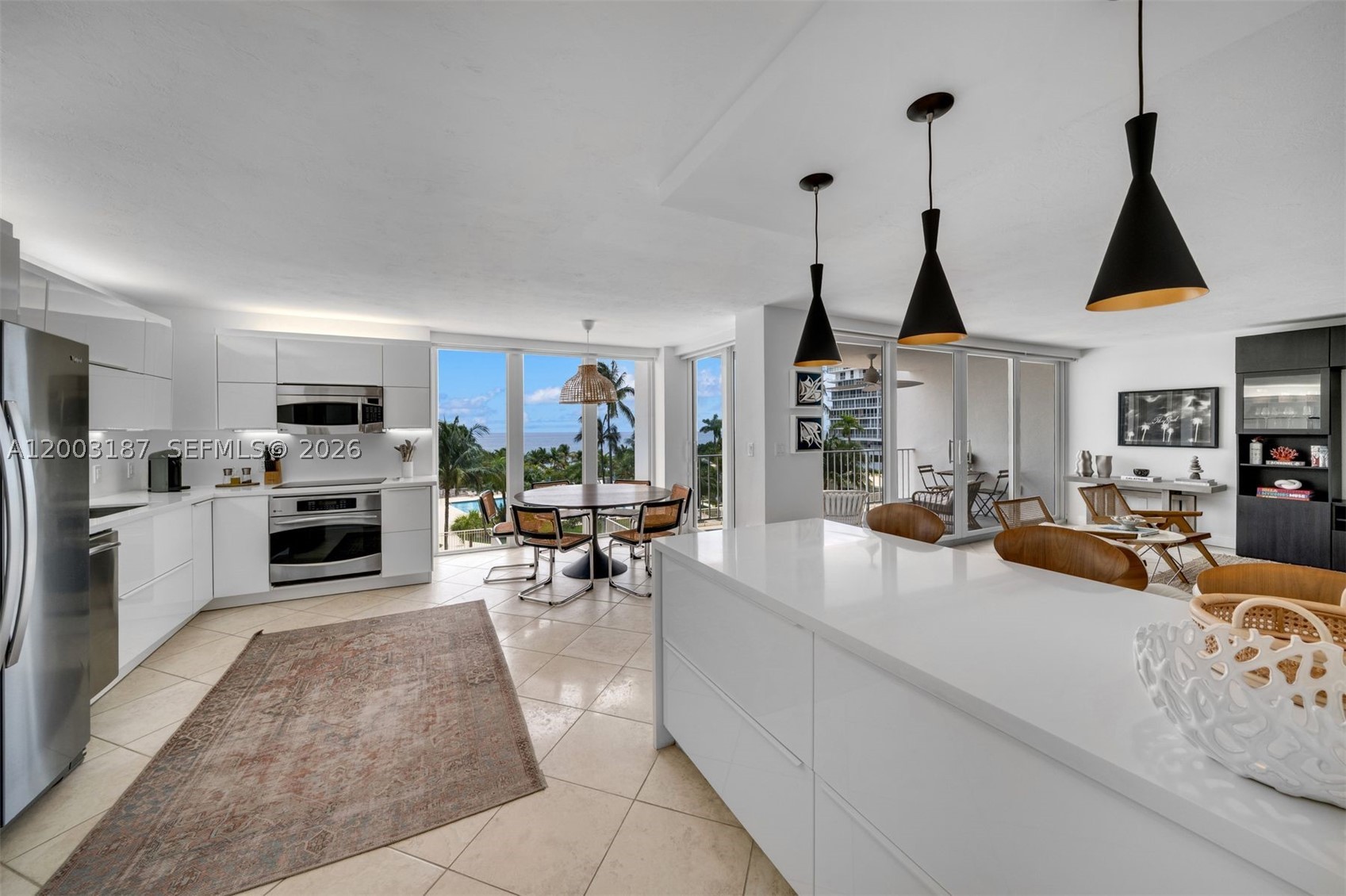 881 Ocean Dr 3e Property Photo 17