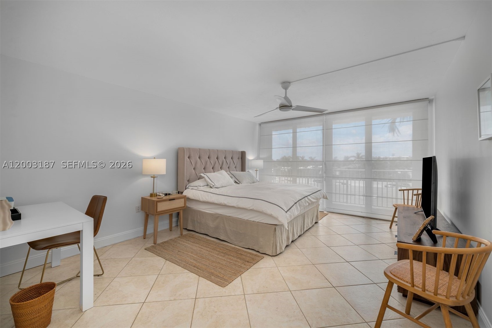 881 Ocean Dr 3e Property Photo 18