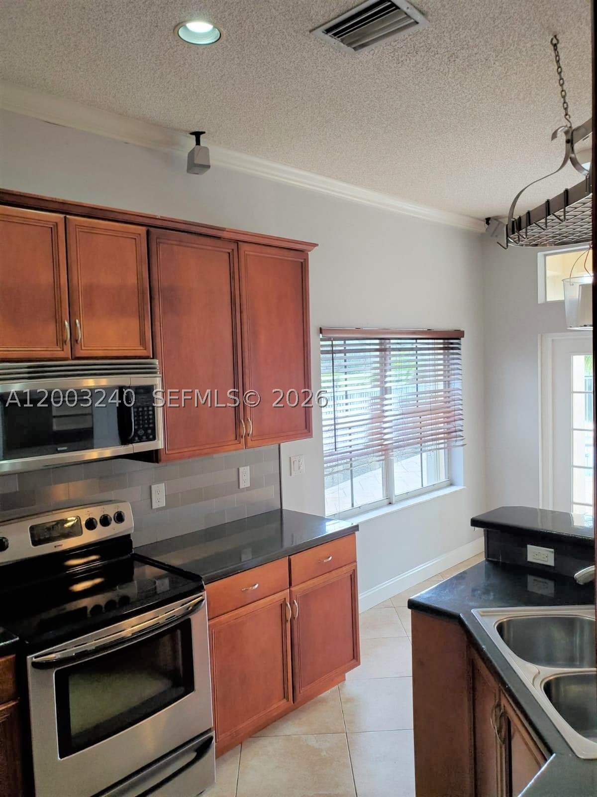 777 Tanglewood Cir Property Photo 7