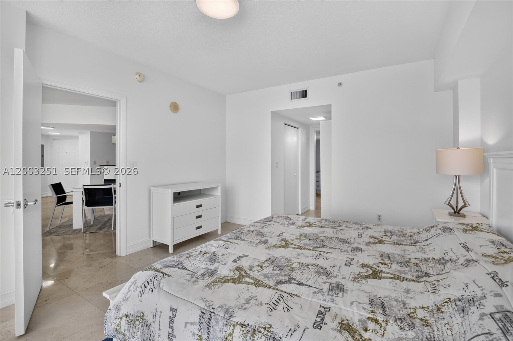 16699 Collins Ave 2404 Property Photo 16