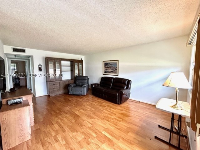 257 Tilford M 257 Property Photo 6