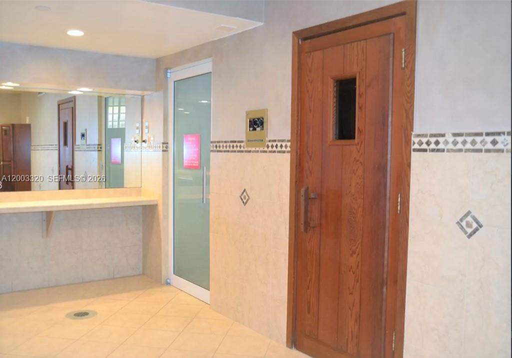 20185 E Country Club Dr 2505 Property Photo 45