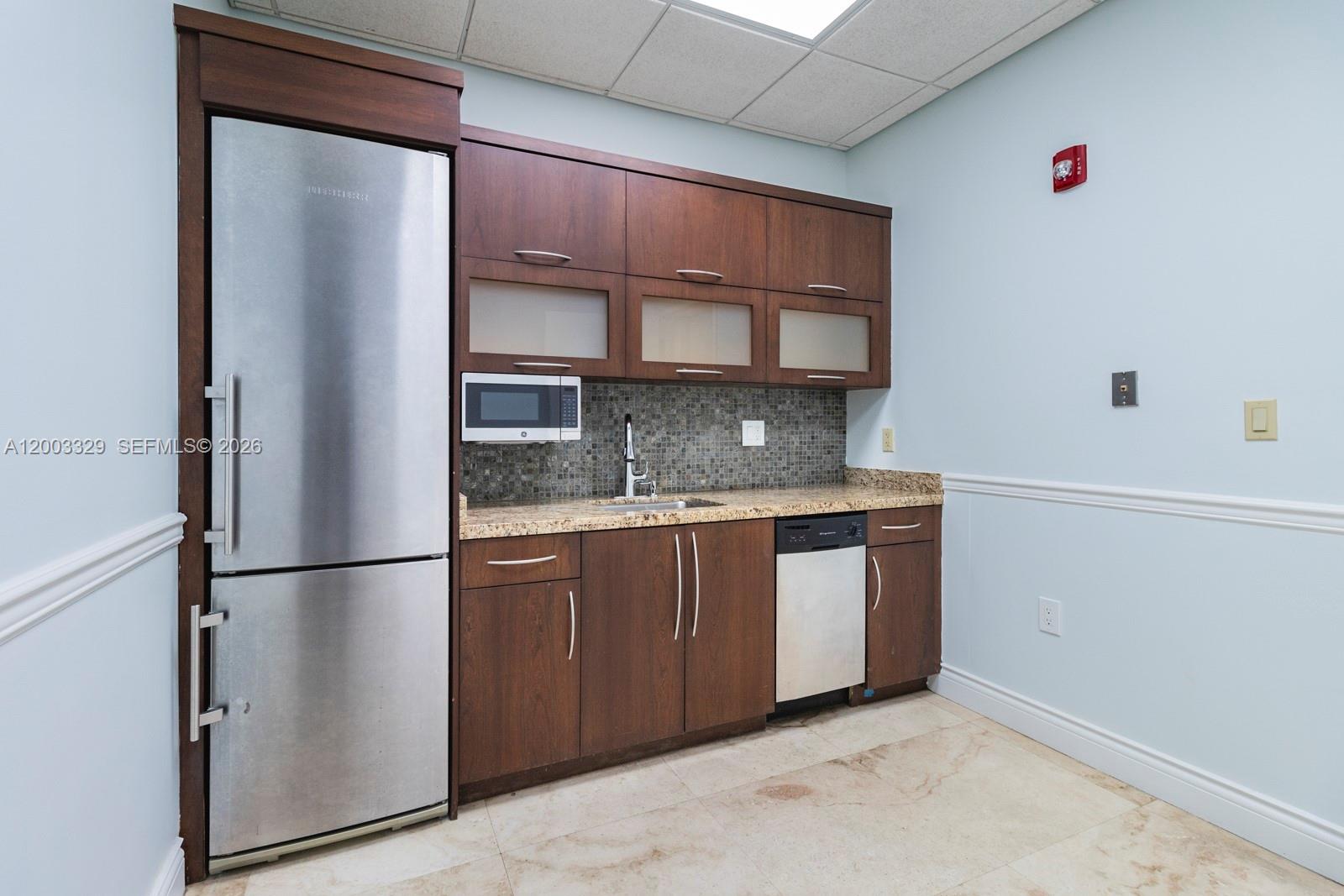 6141 Sunset Dr 102 Property Photo 14