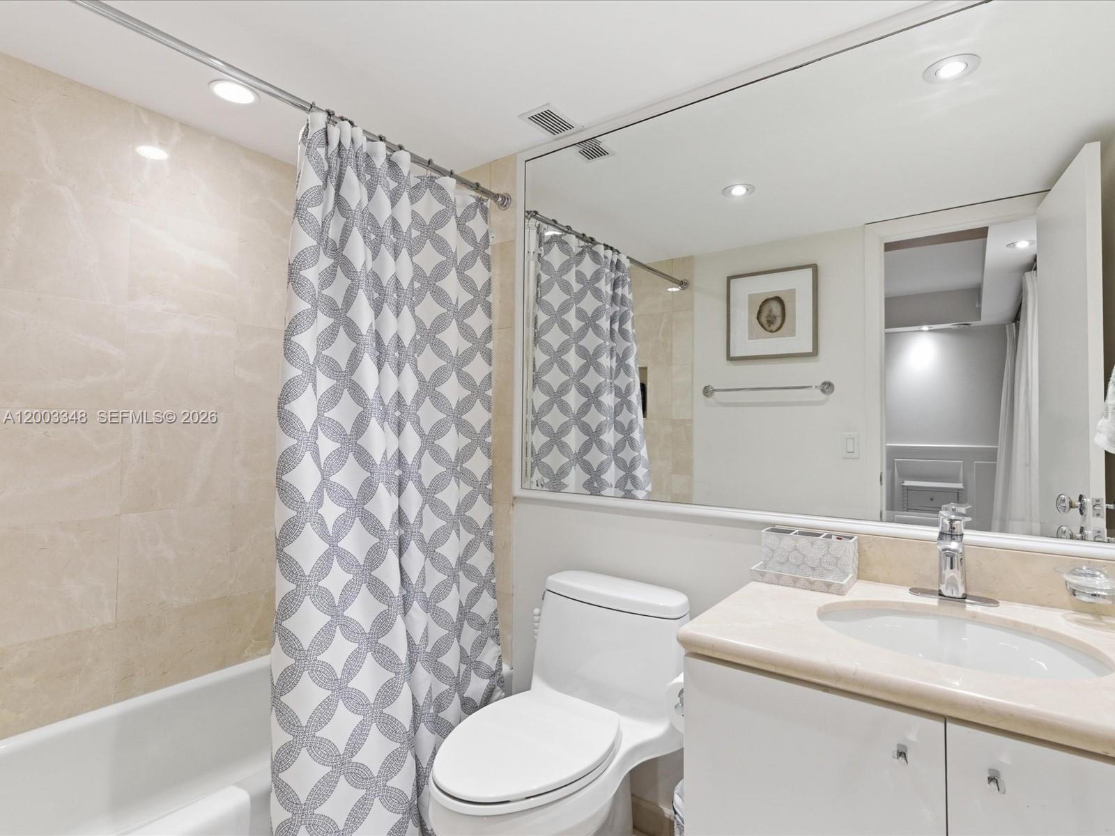 600 Grapetree Dr 10bn Property Photo 34