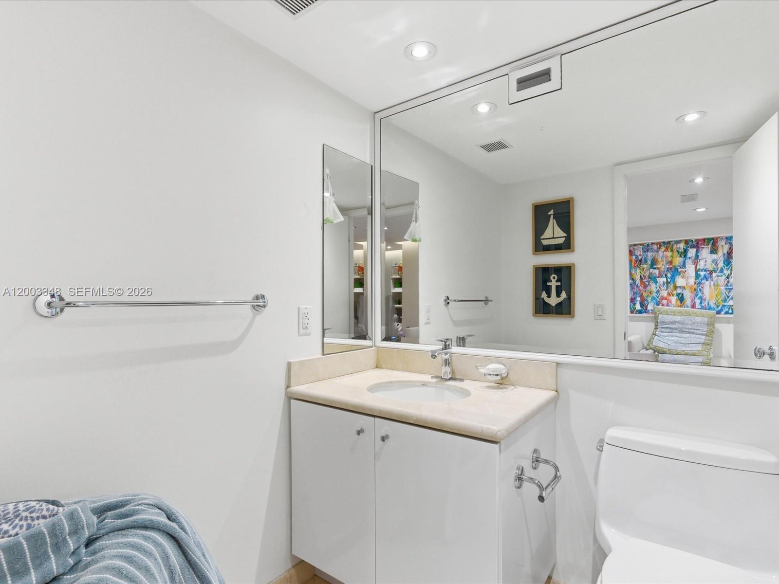 600 Grapetree Dr 10bn Property Photo 43
