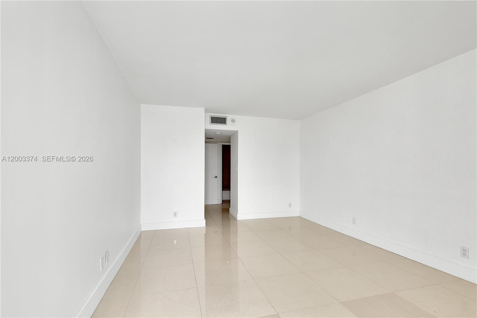 100 Bayview Dr 1002 Property Photo 22